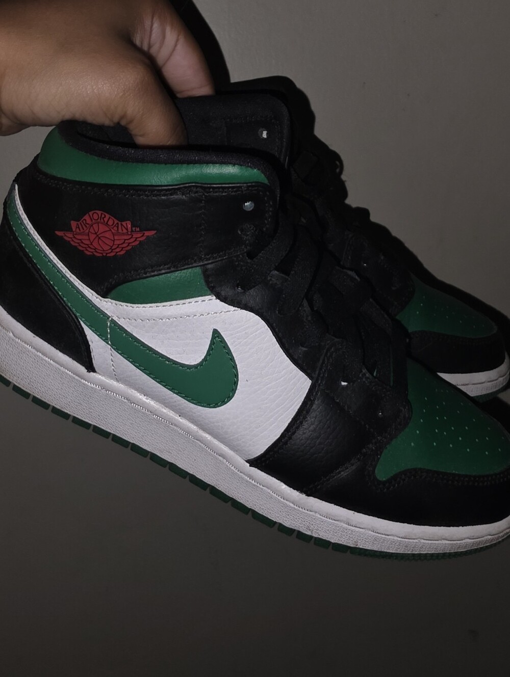 Air Jordan 1 Mid Youth Sneakers in Green/Black/White